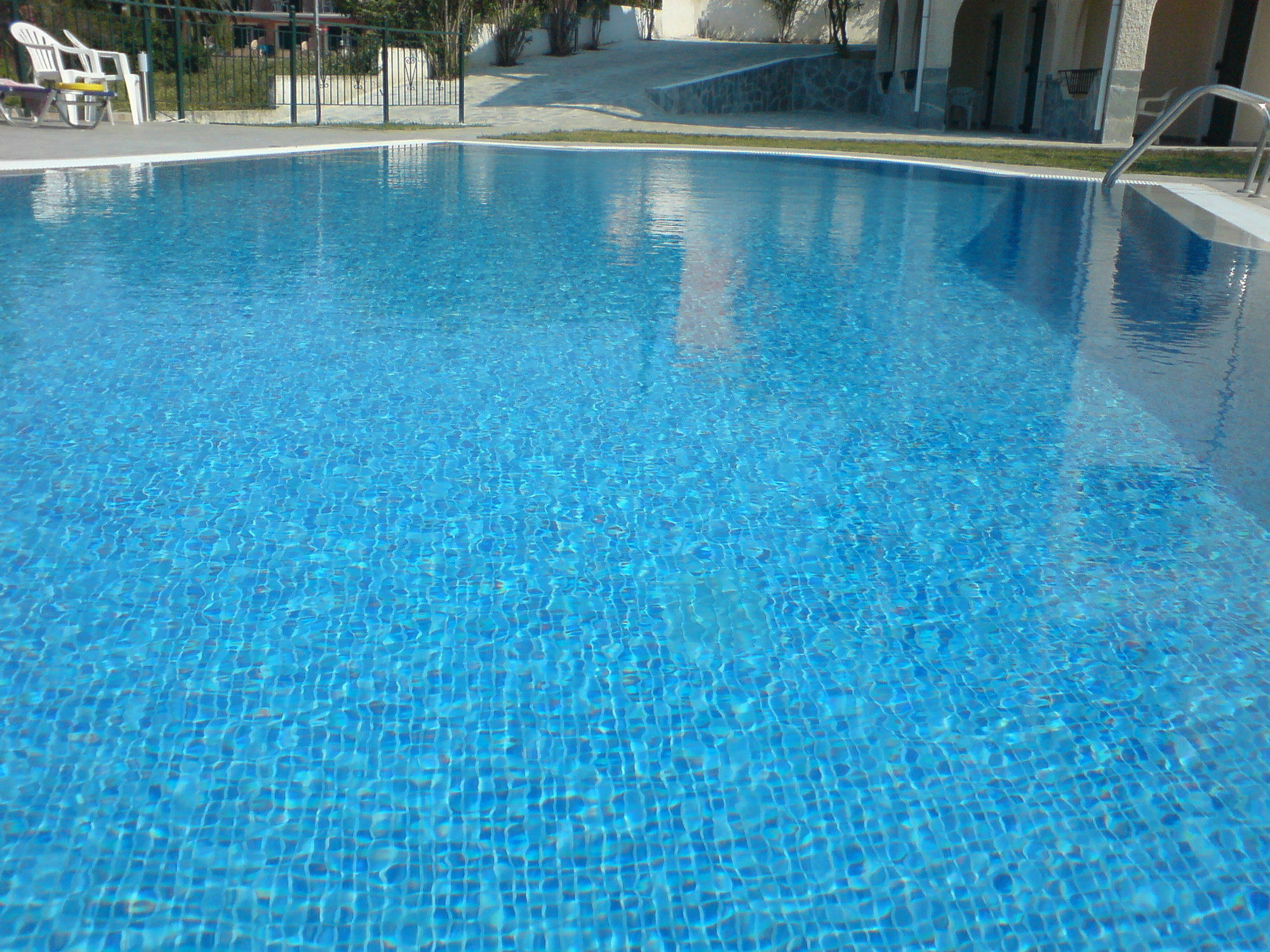 Ziogas Luxury Apartments Dasziá Kültér fotó